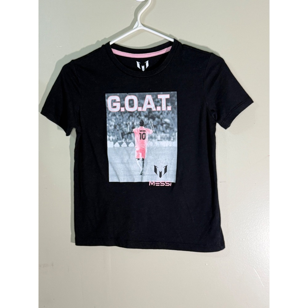 Messi Collection GOAT Graphic T-Shirt Boys Medium Black Pink Inter Miami Soccer